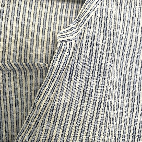 OLD NAVY Linen Cotton Blend Blue and White Striped Flutter Sleeve Blouse, XXL - Picture 6 of 15